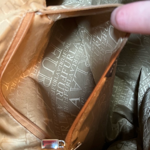 Vintage Furla Tan Leather Shoulder Bag - Picture 5 of 12